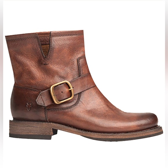 Frye Shoes - NWOT Frye Men's Chestnut Leather Buckle Boots